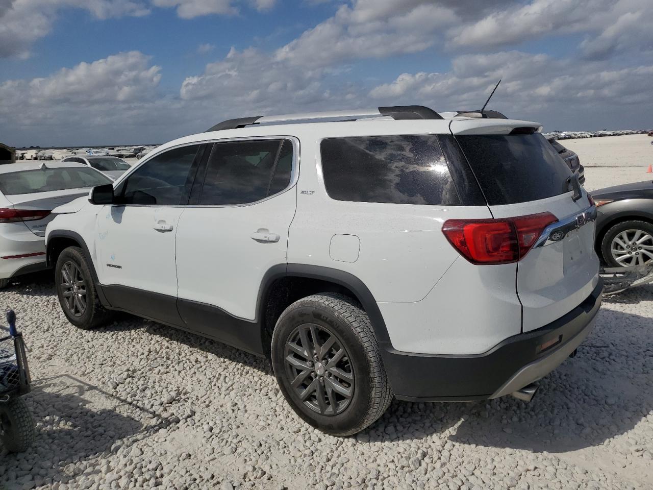 2017 GMC Acadia - Image 2
