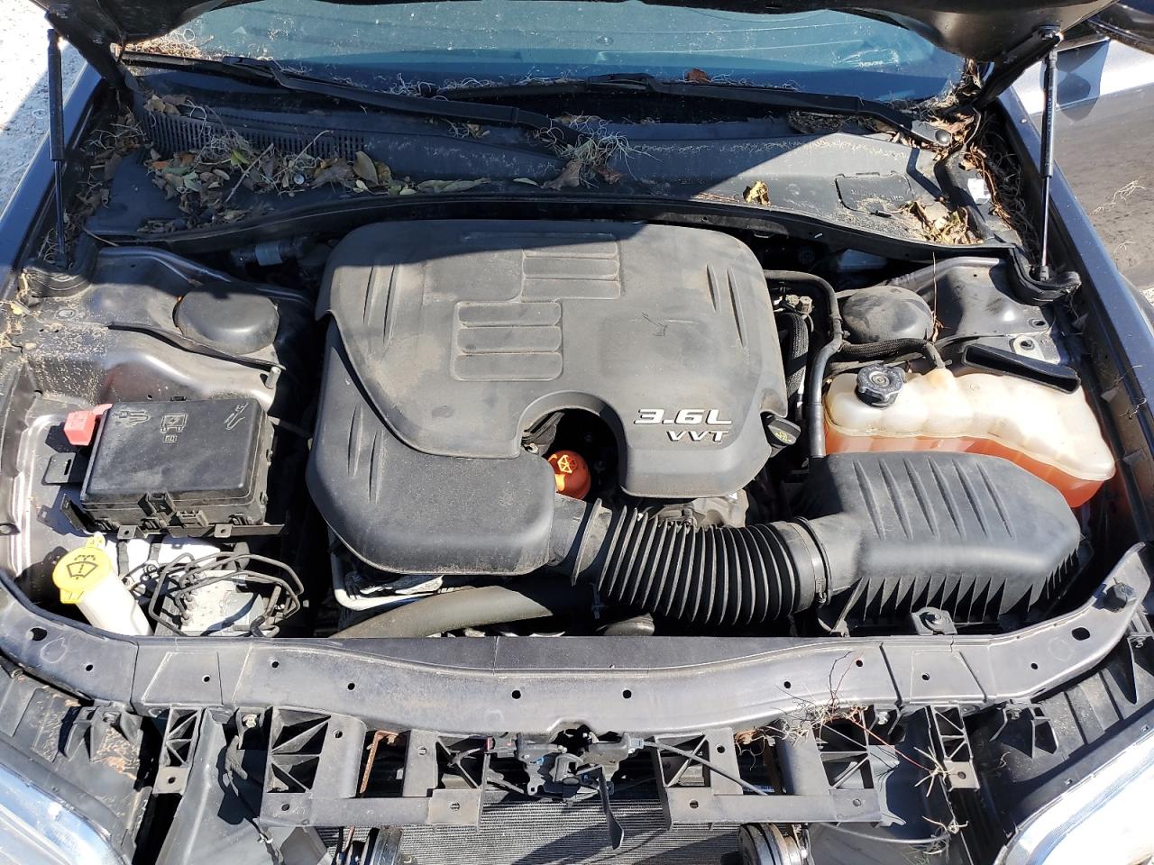 2017 Chrysler 300 Limited VIN: 2C3CCAAG6HH593686 Lot: 75472064