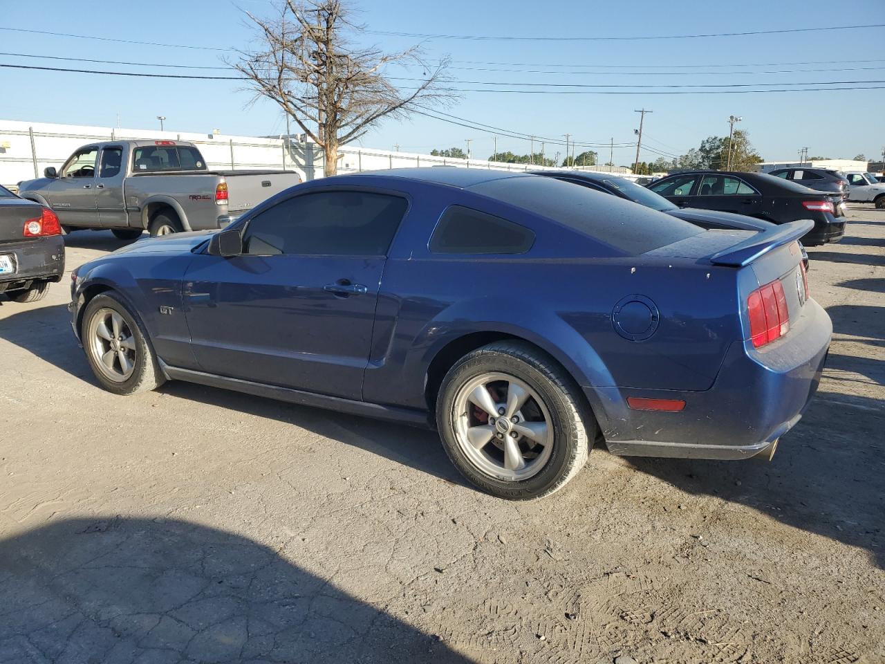 2007 Ford Mustang - Image 2