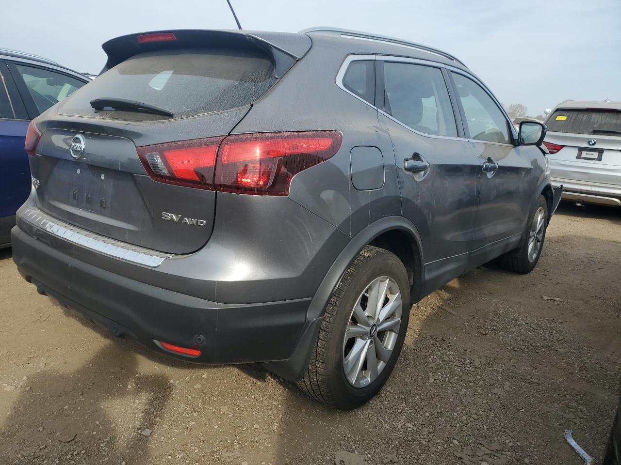 2019 Nissan Rogue - Image 3