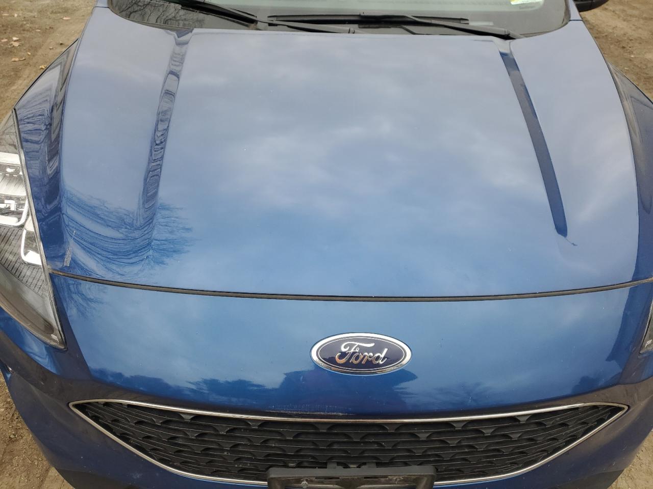 2022 Ford Escape - Image 12