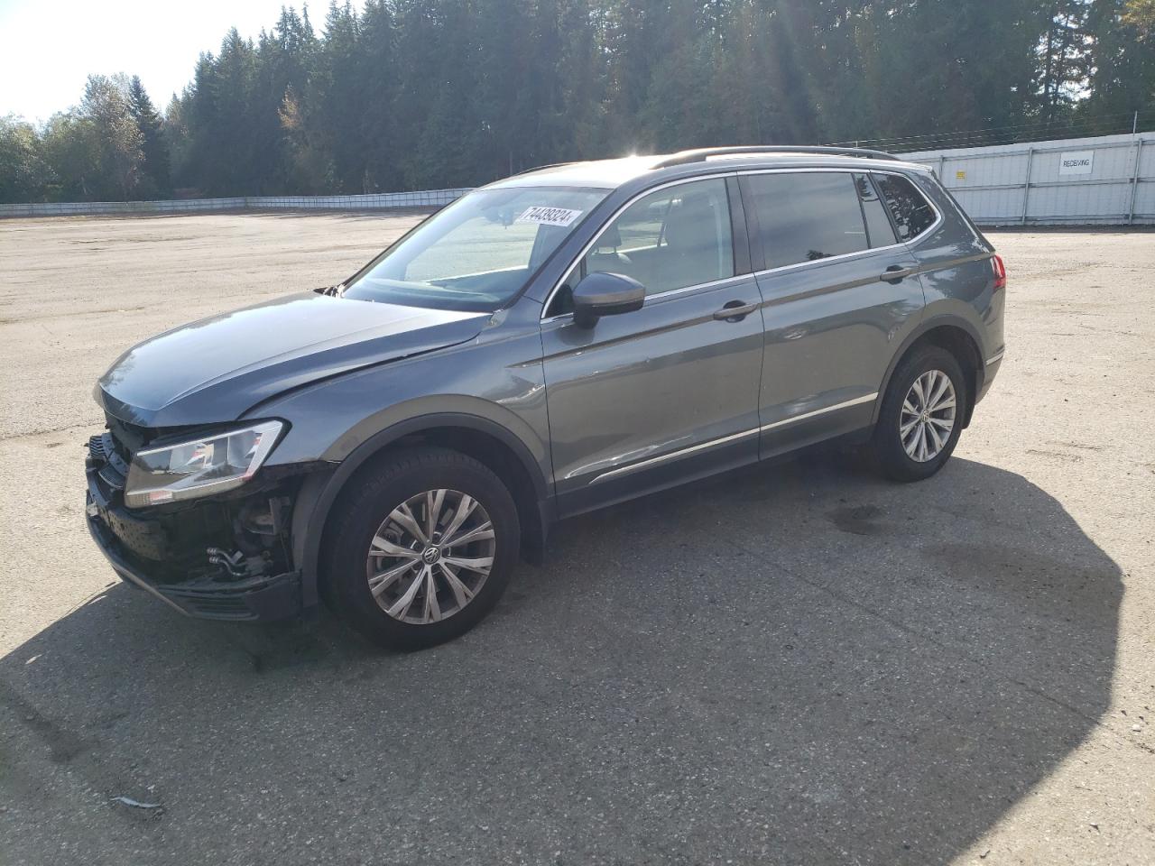 3VV2B7AX5JM181586 2018 VOLKSWAGEN TIGUAN - Image 1