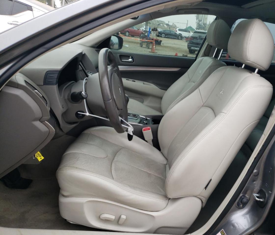 2011 Infiniti G - Image 7