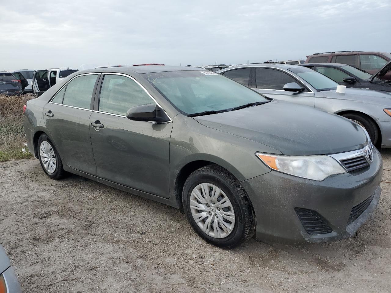2014 Toyota Camry - Image 4