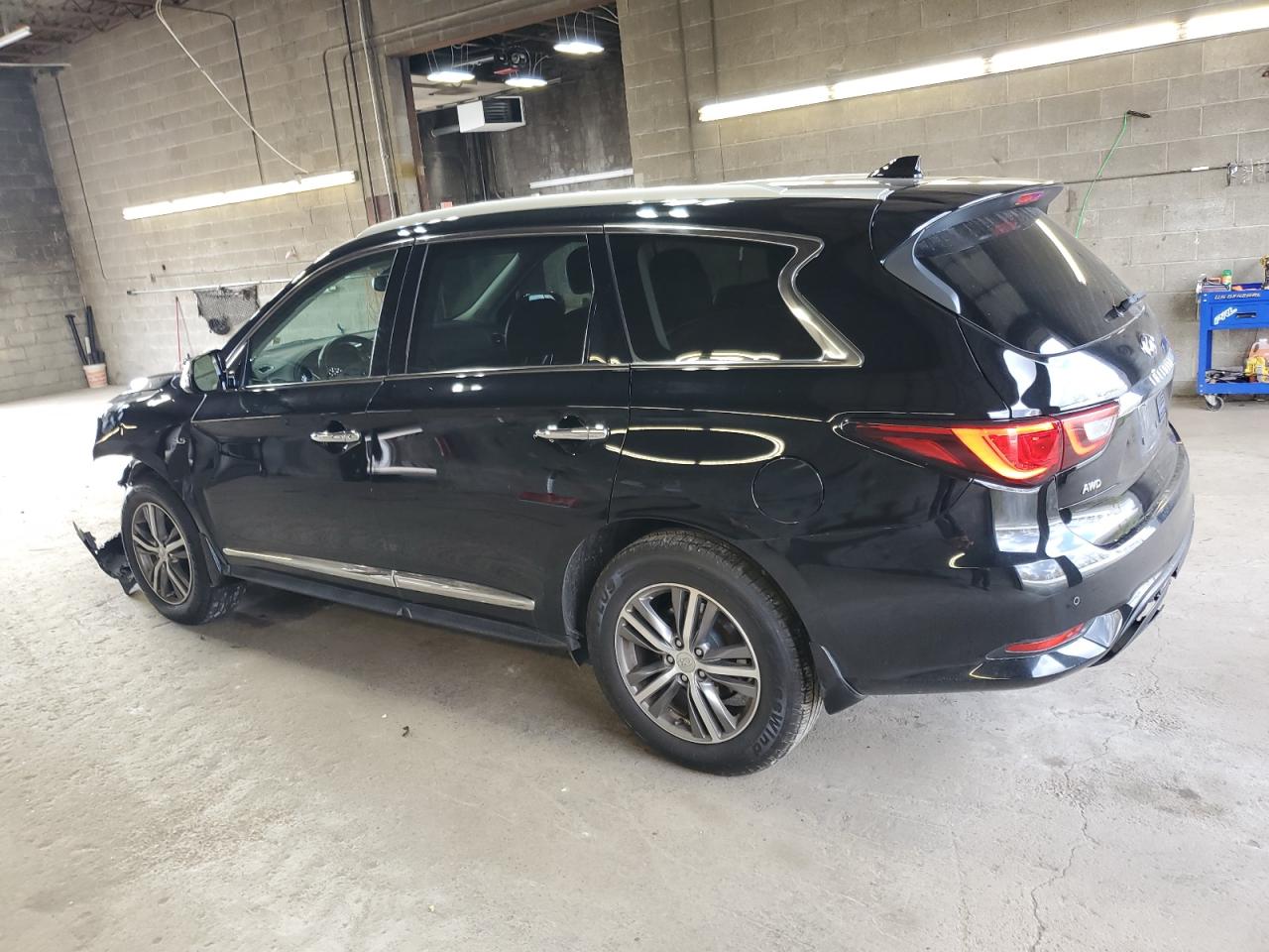 2020 Infiniti QX60 - Image 2
