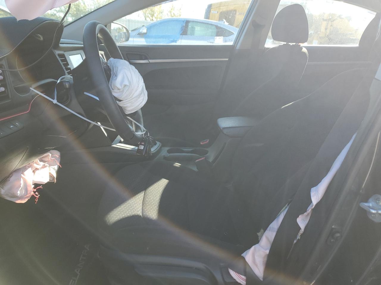 2020 Hyundai Elantra - Image 7