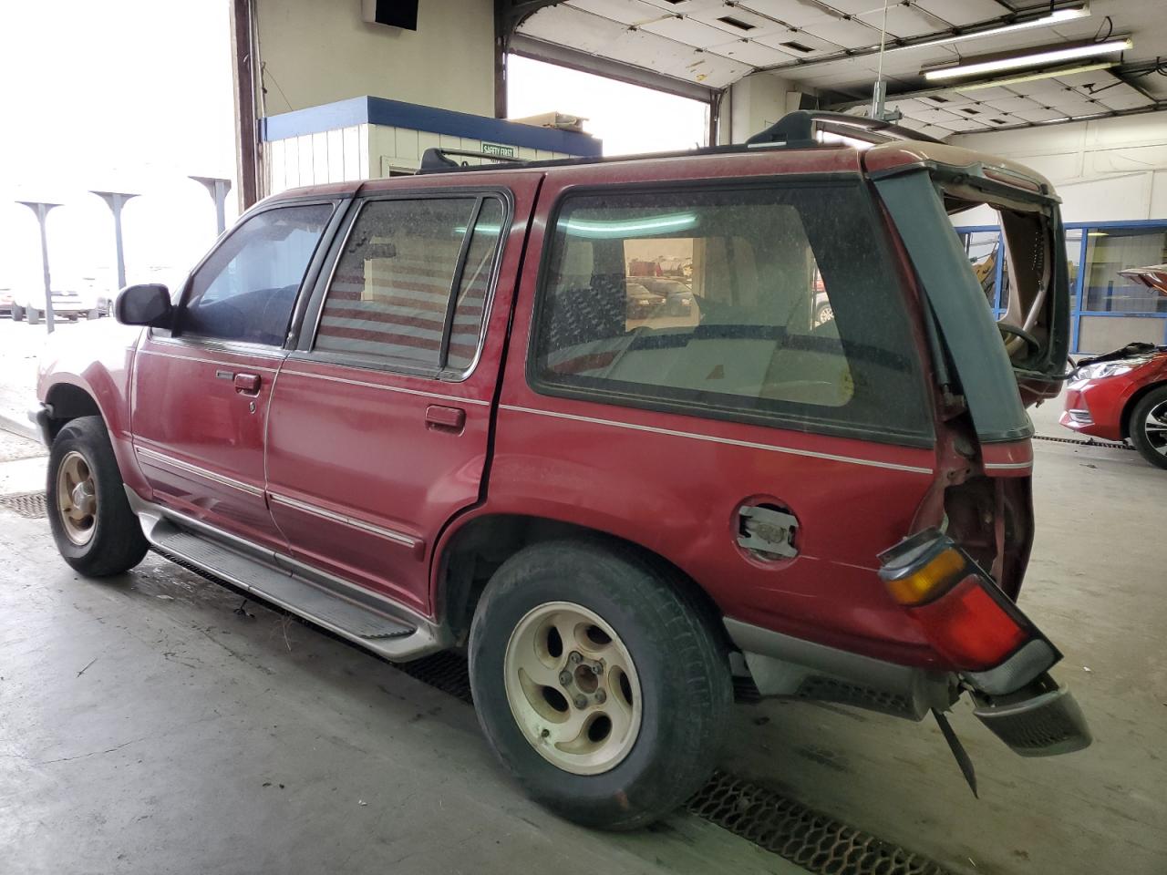 1995 Ford Explorer - Image 2