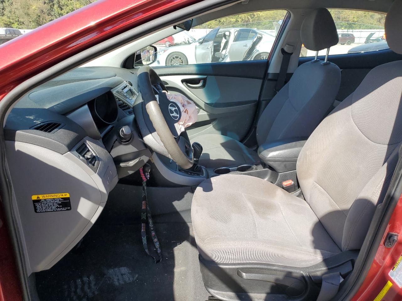 2015 Hyundai Elantra - Image 7