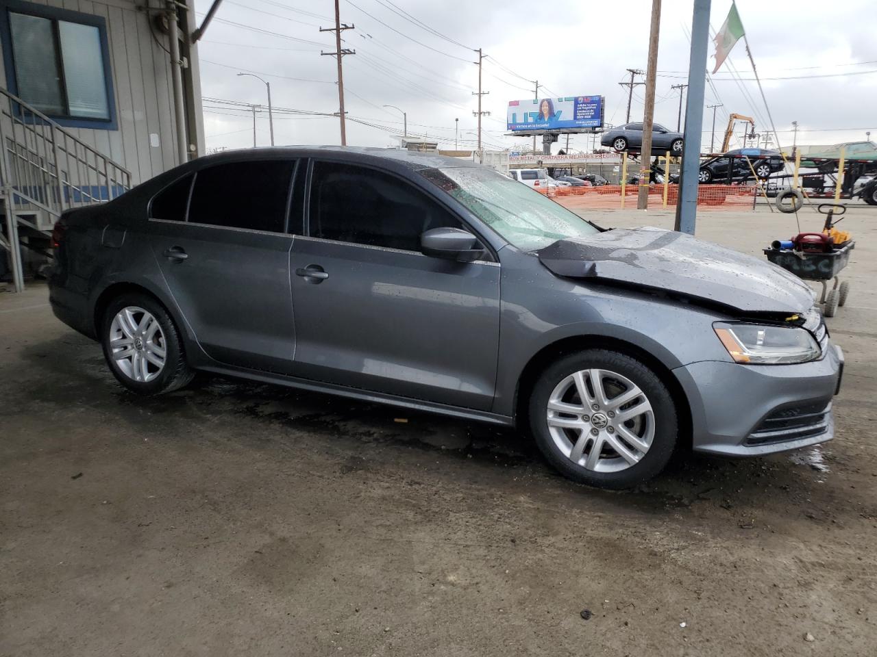 2017 Volkswagen Jetta - Image 4