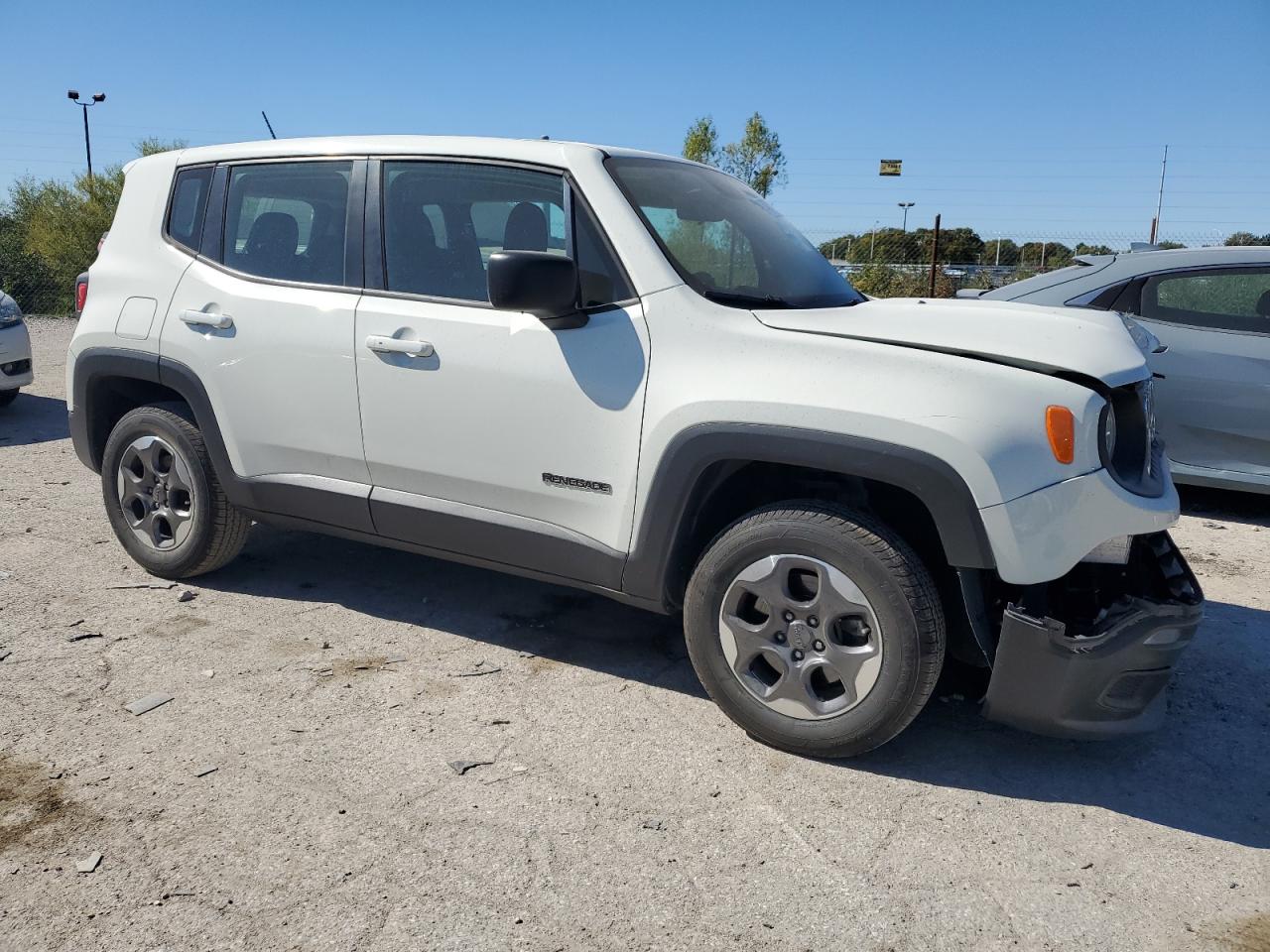 2016 Jeep Renegade - Image 4
