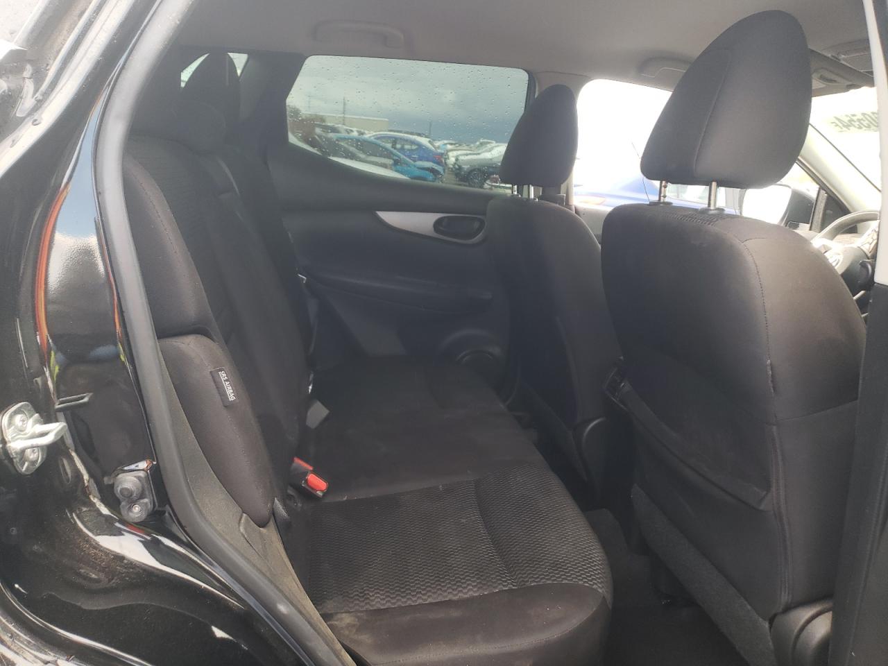 2020 Nissan Rogue - Image 10