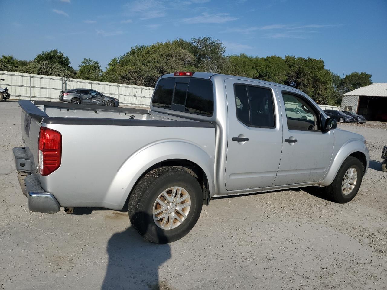 2019 Nissan Navara (Frontier) - Image 3