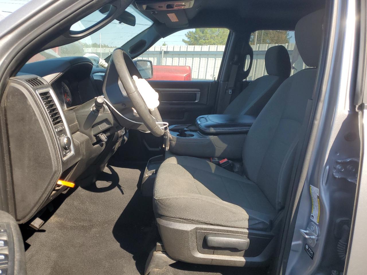 2021 RAM 1500 - Image 7