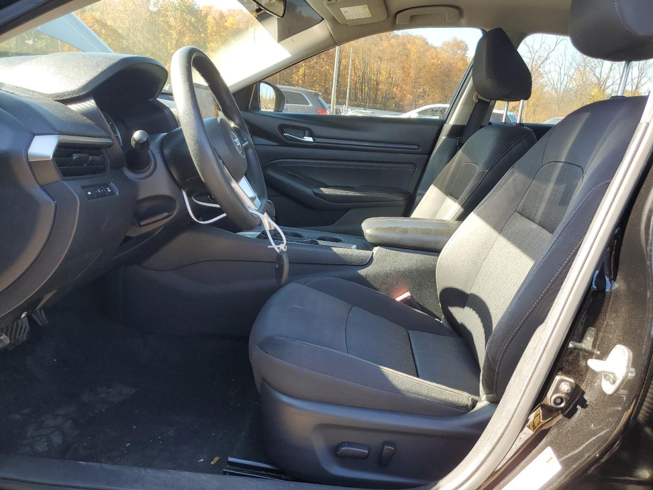 2020 Nissan Altima - Image 7