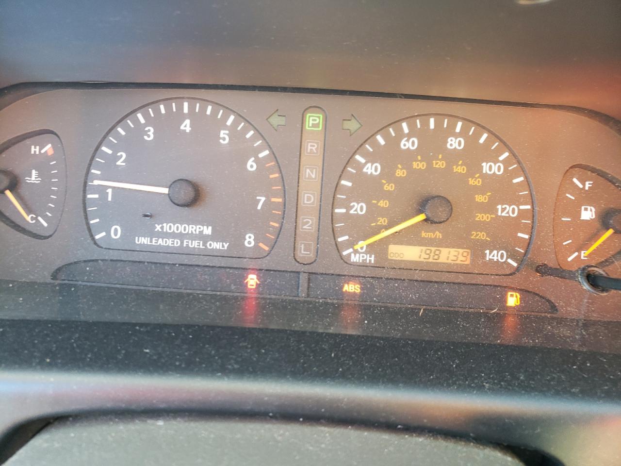 1998 Toyota Avalon - Image 9