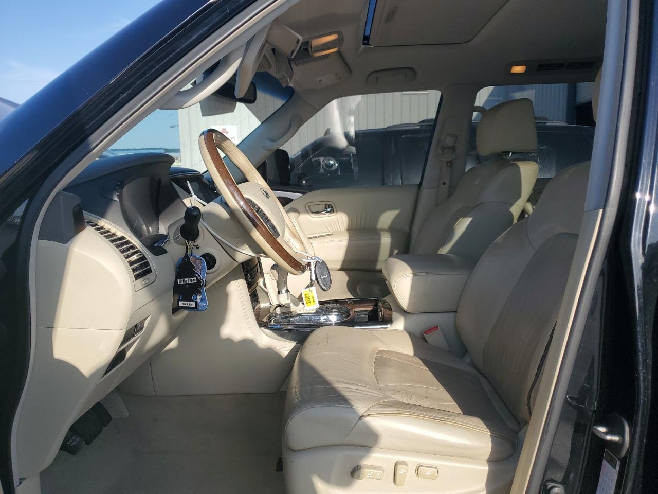 2014 Infiniti QX80 - Image 7