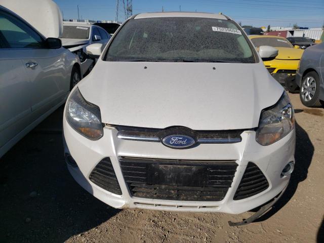  FORD FOCUS 2012 Белы