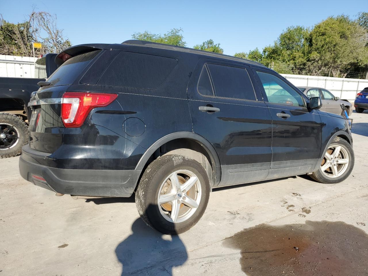 2018 Ford Explorer - Image 3