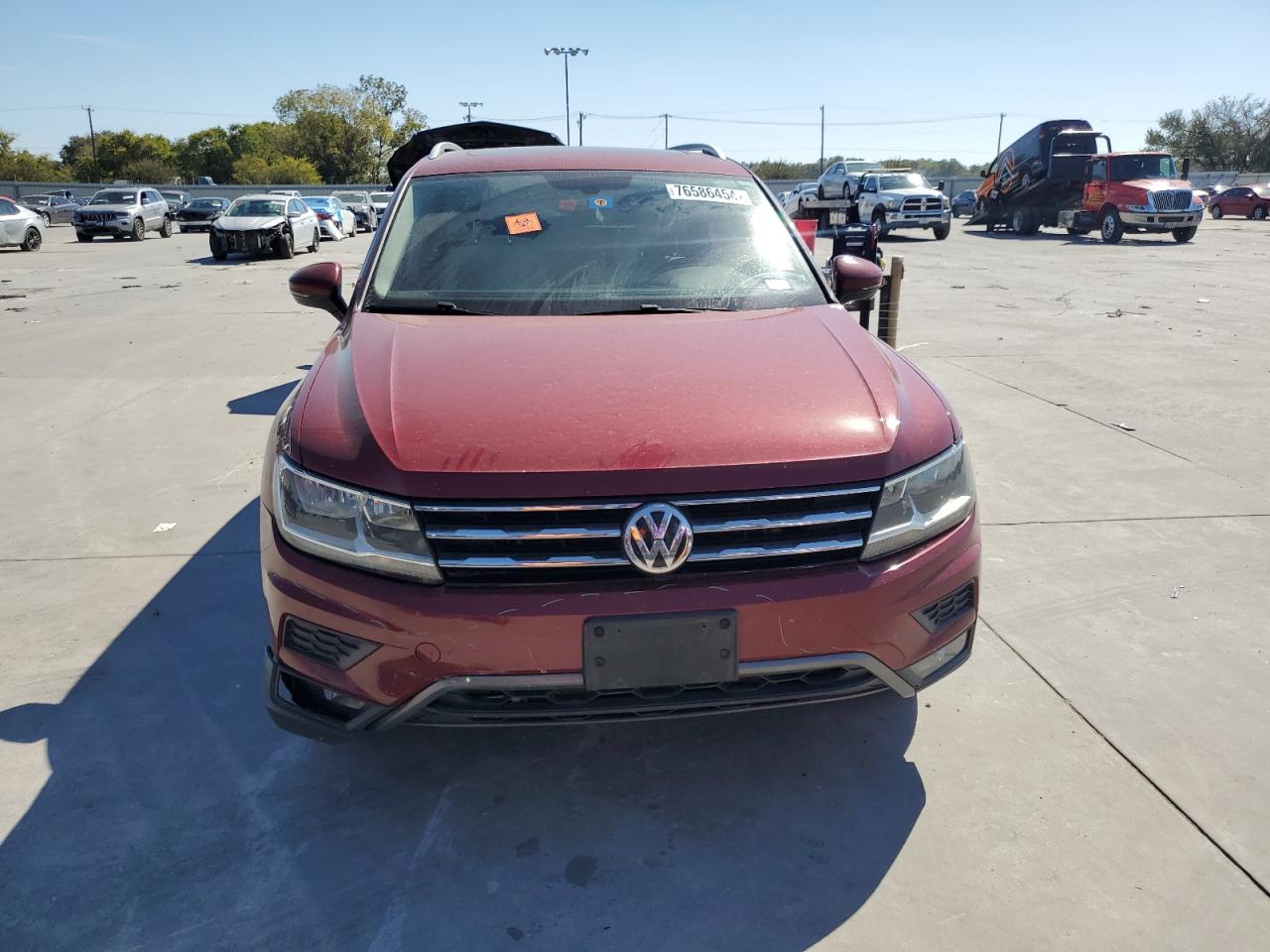 2018 Volkswagen Tiguan - Image 5