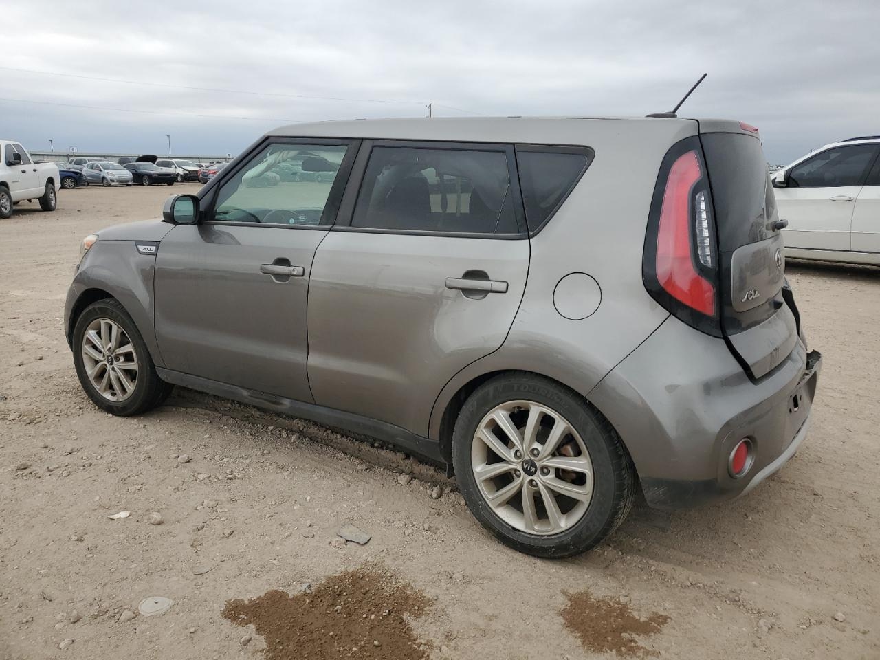 2019 Kia Soul - Image 2