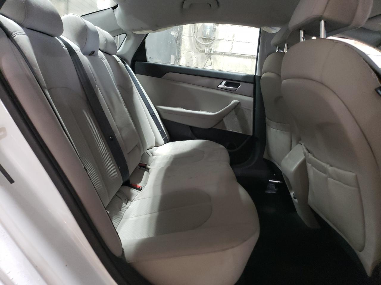 2015 Hyundai Sonata - Image 10