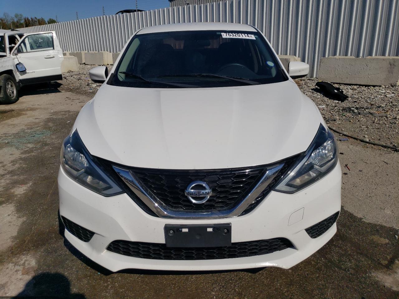 2017 Nissan Sentra - Image 5