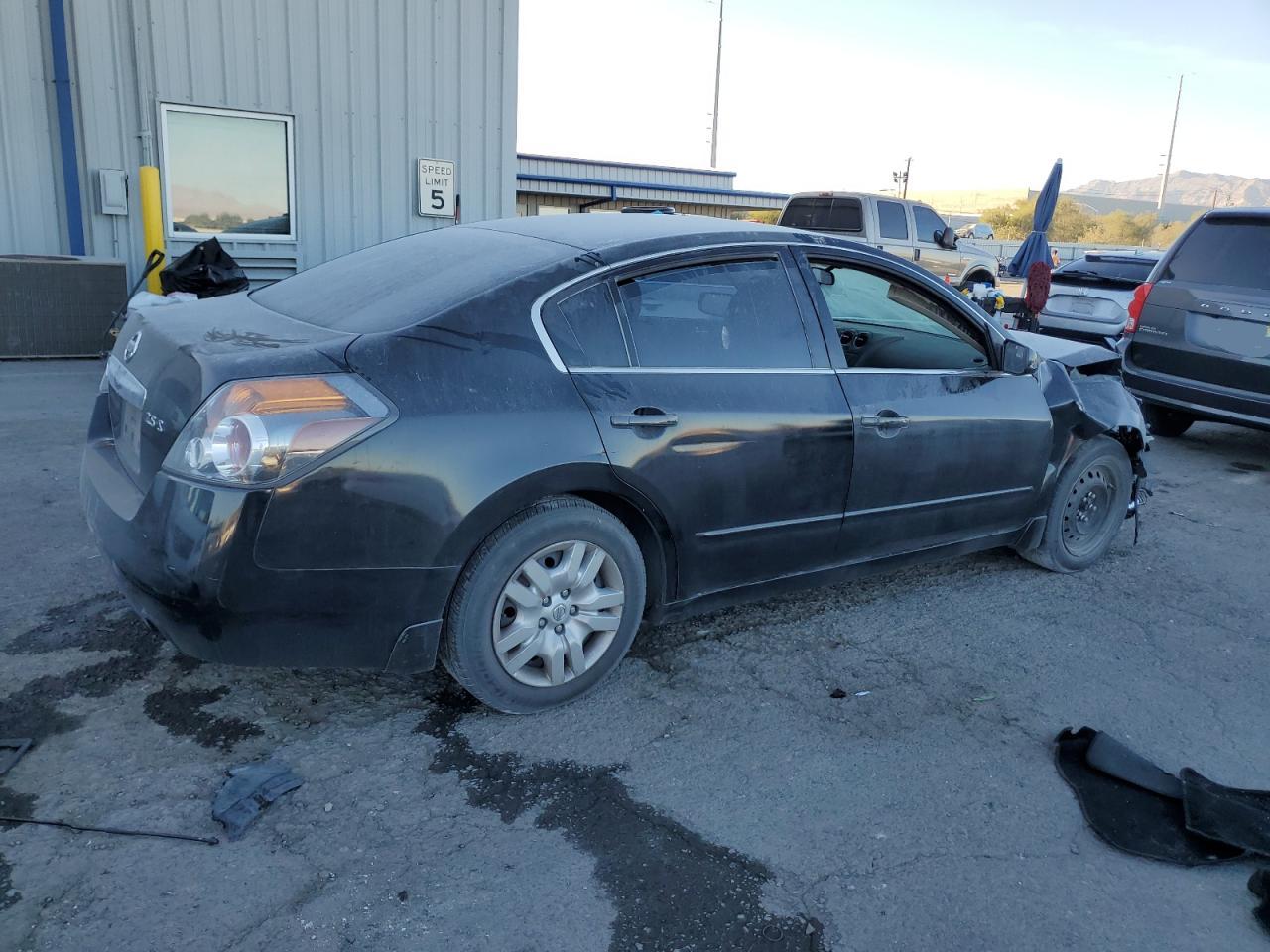 2012 Nissan Altima - Image 3