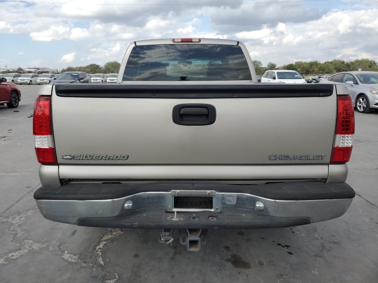 2000 Chevrolet Silverado C1500 VIN: 2GCEC19TXY1128164 Lot: 78473574