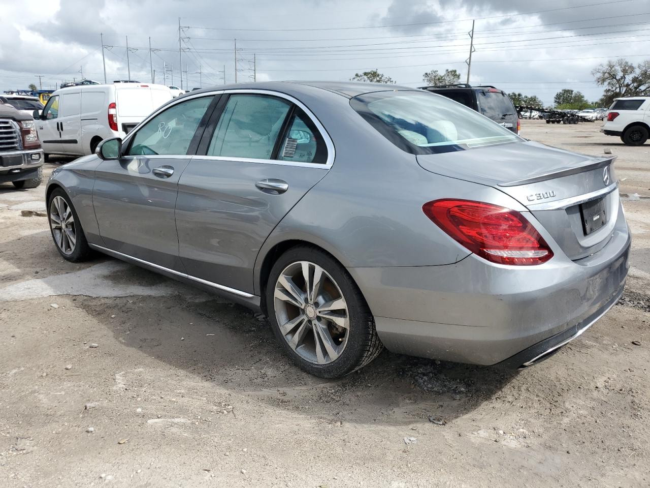 VIN 55SWF4JB5FU087323 2015 MERCEDES-BENZ C-CLASS no.2