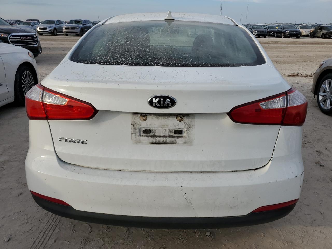 2016 Kia Forte Lx VIN: KNAFK4A60G5615933 Lot: 76187384