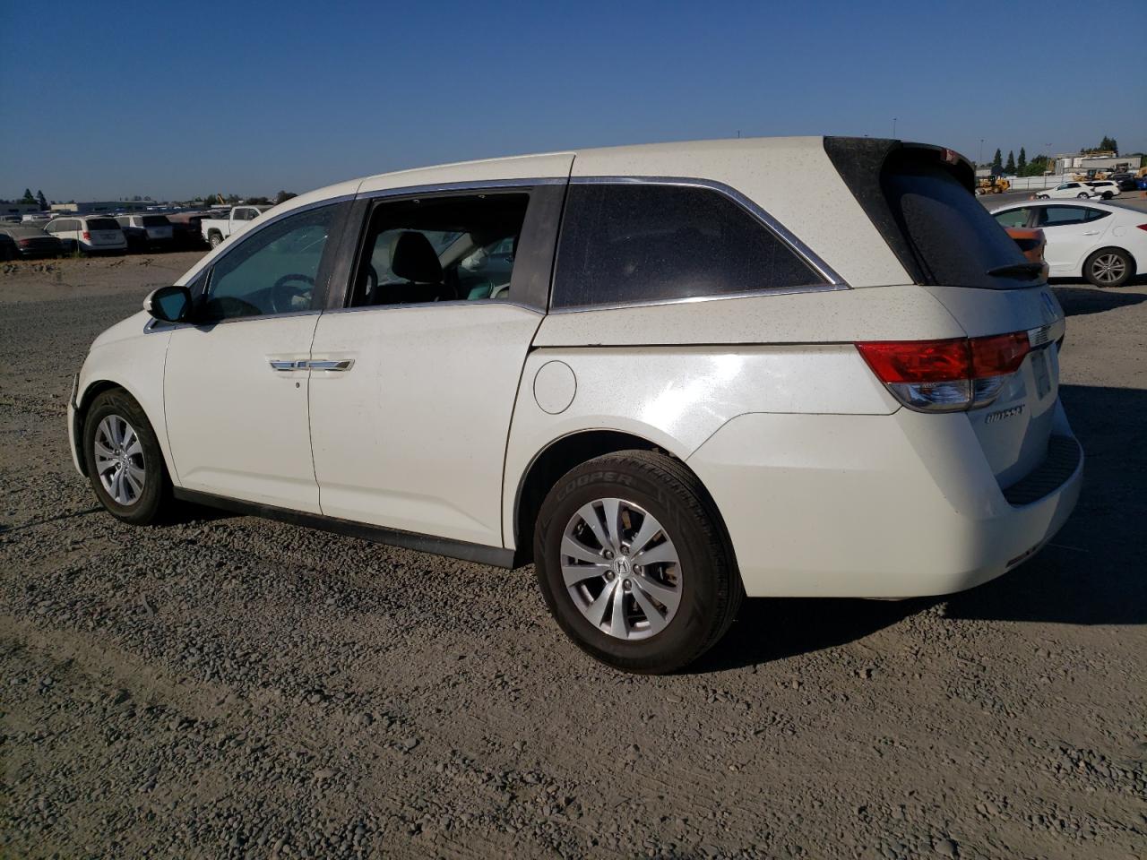 2016 Honda Odyssey - Image 2