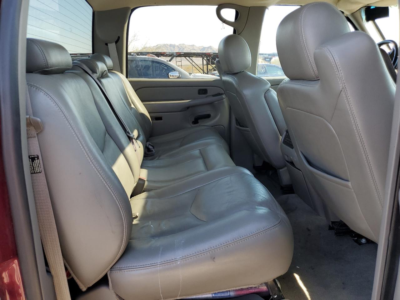 2007 Chevrolet Silverado - Image 10