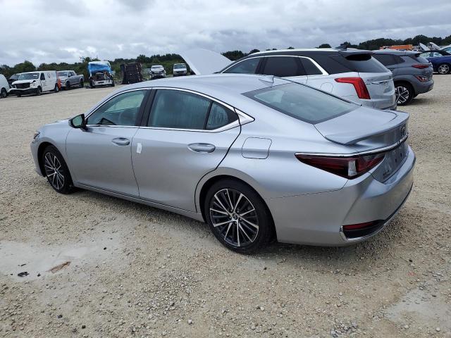 58ADA1C11PU030897 Lexus ES300 ES 300H BA 2