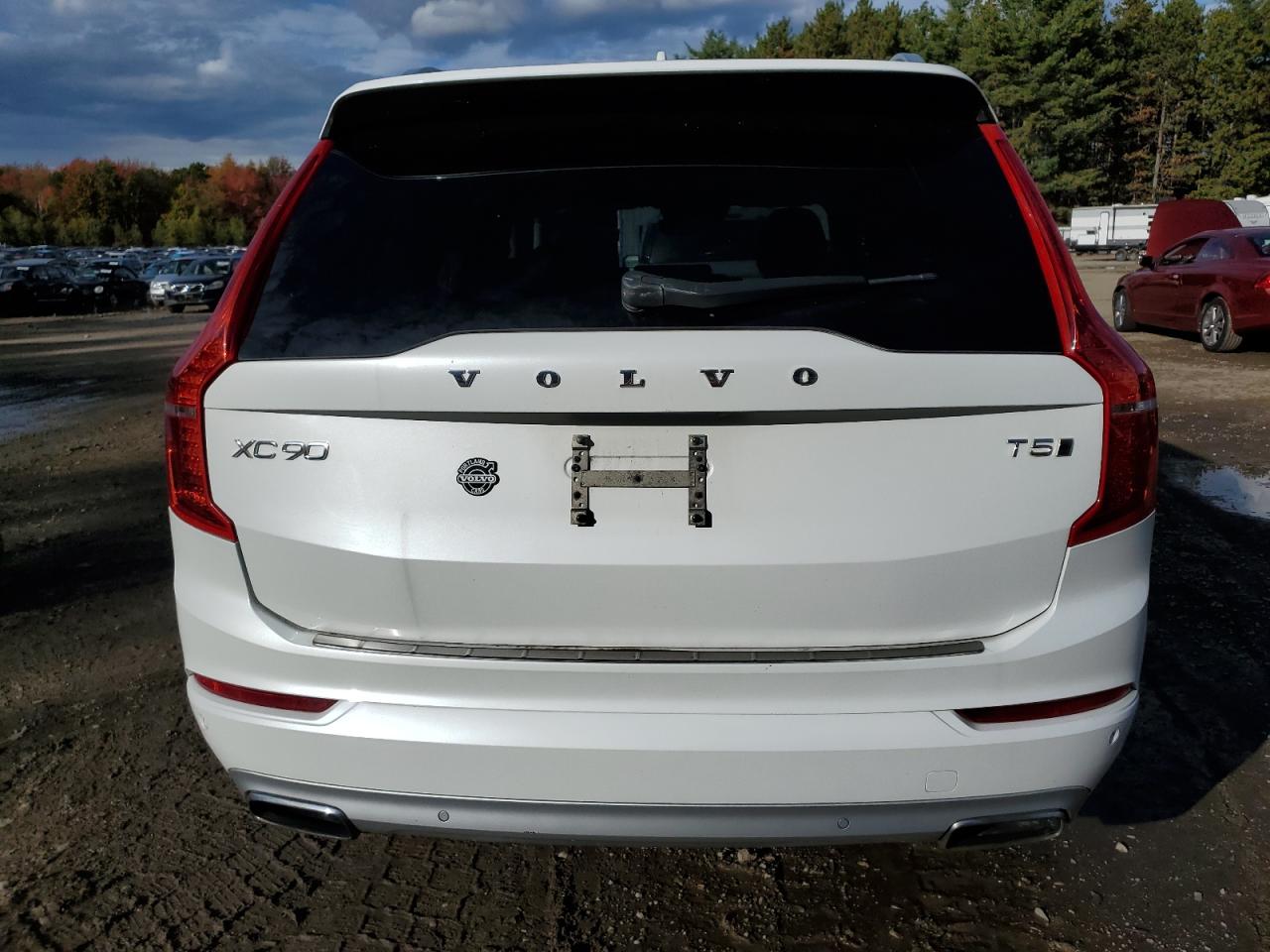 2016 Volvo Xc90 T5 VIN: YV4102XK2G1056899 Lot: 73577014