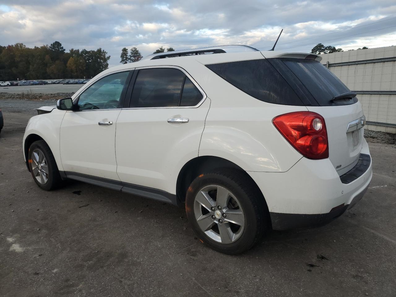 2013 Chevrolet Equinox - Image 2