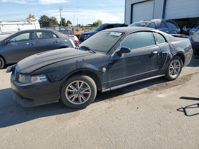 2004 Ford Mustang 