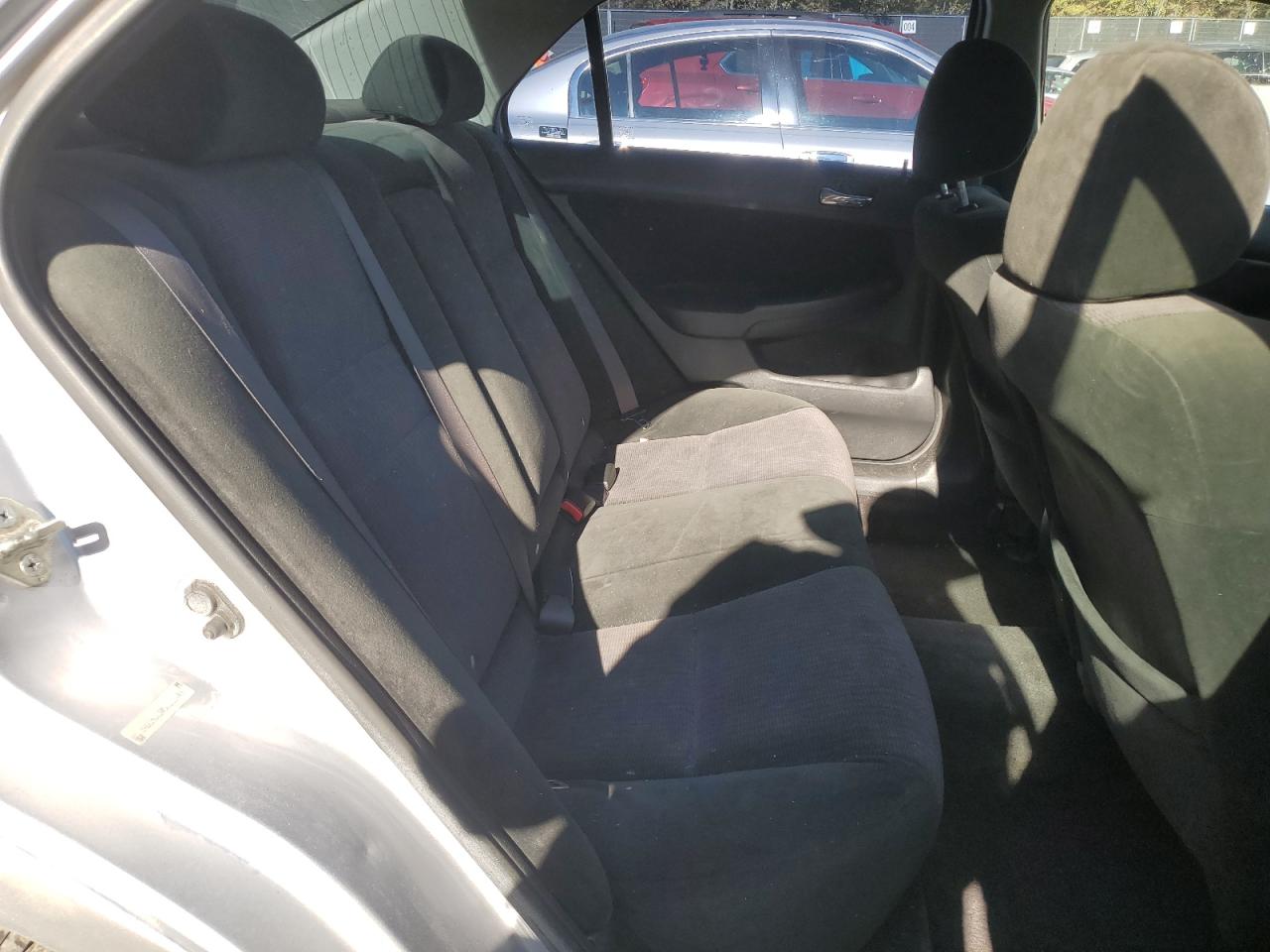 2005 Honda Accord - Image 10