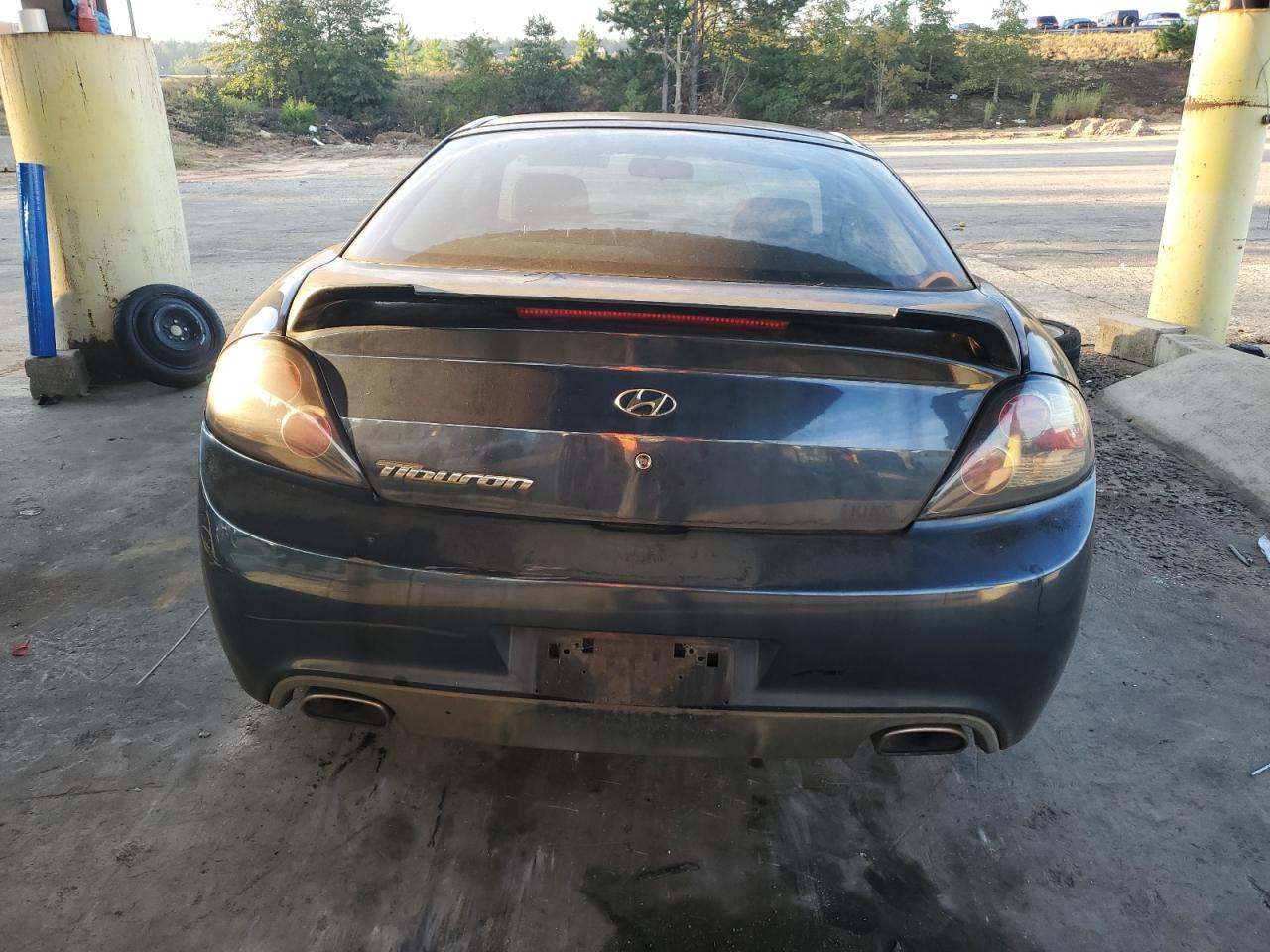 2008 Hyundai Tiburon Gs VIN: KMHHM66D08U296058 Lot: 73865304