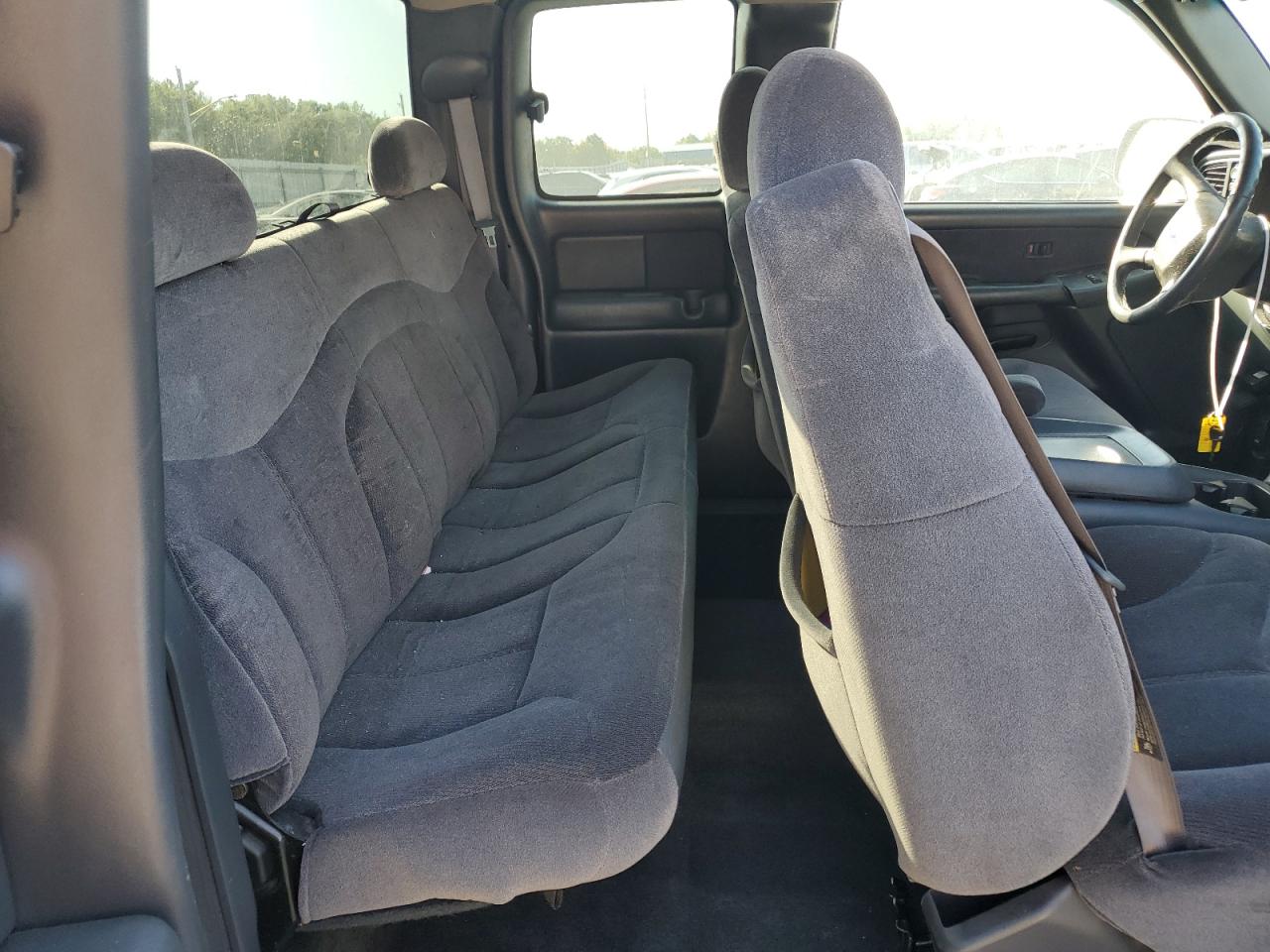 2001 GMC Sierra - Image 12