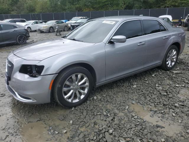 2018 Chrysler 300 Touring