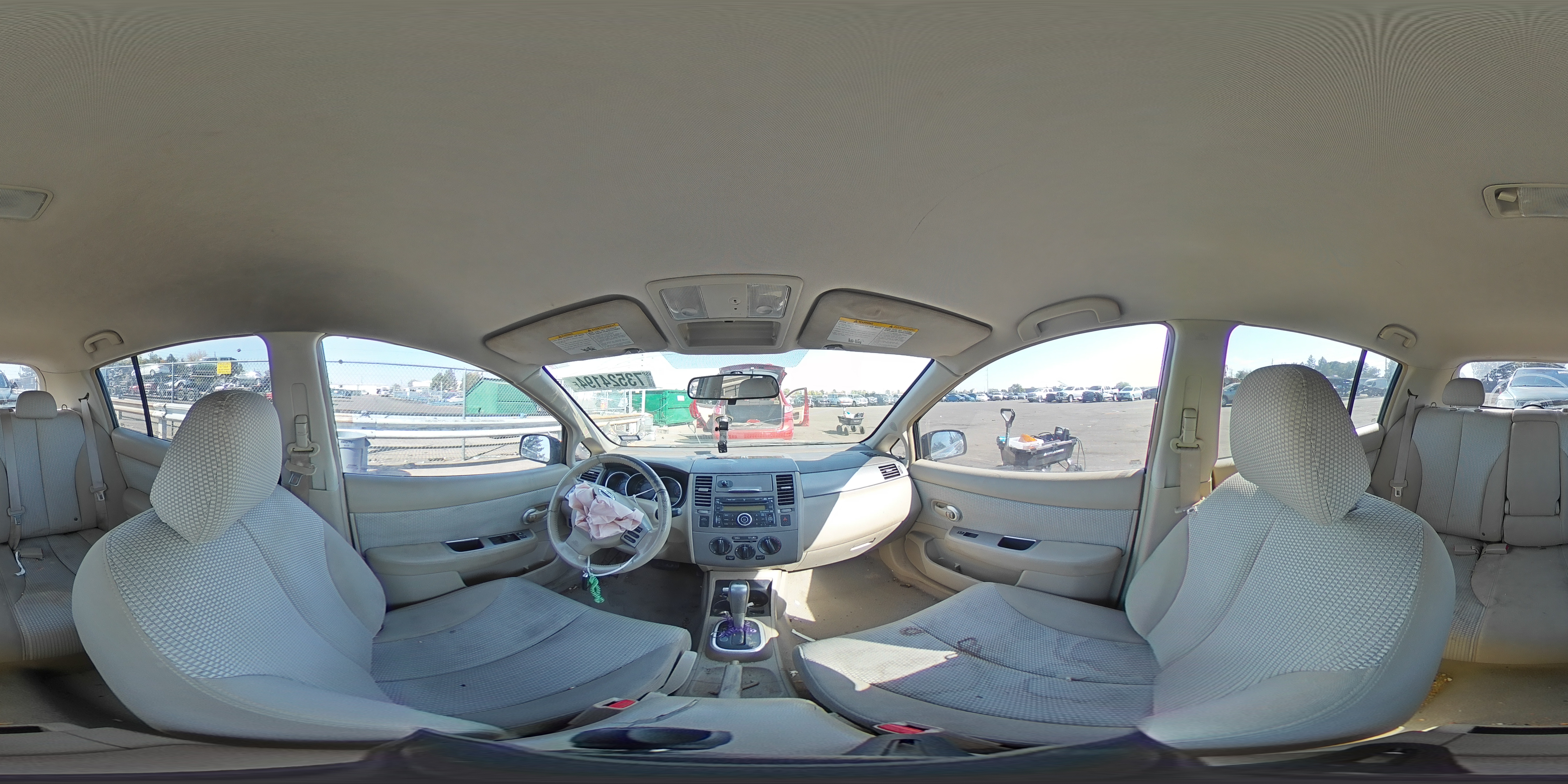 2009 Nissan Versa - Image 13