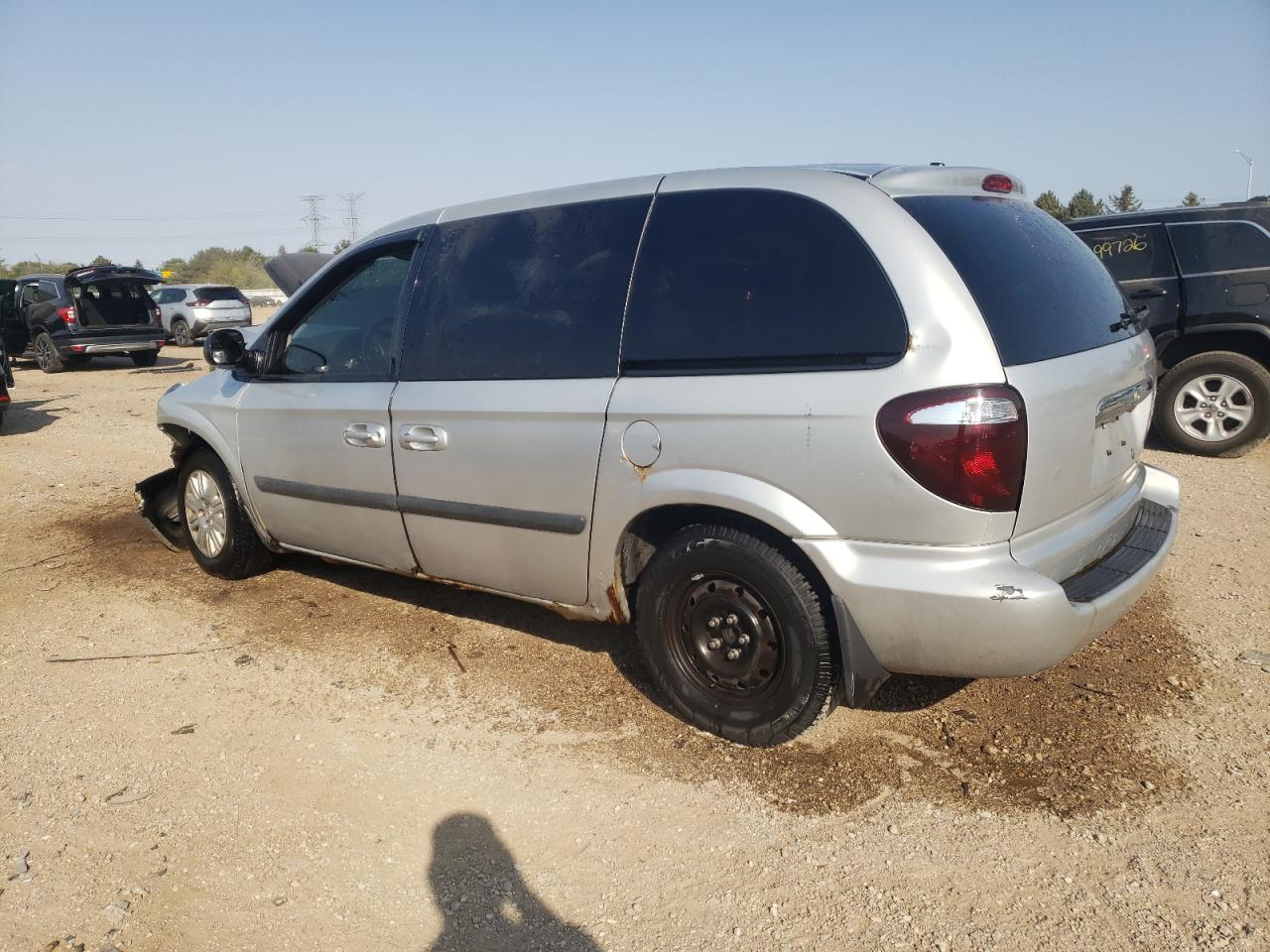 2007 Chrysler Town & Country - Image 2