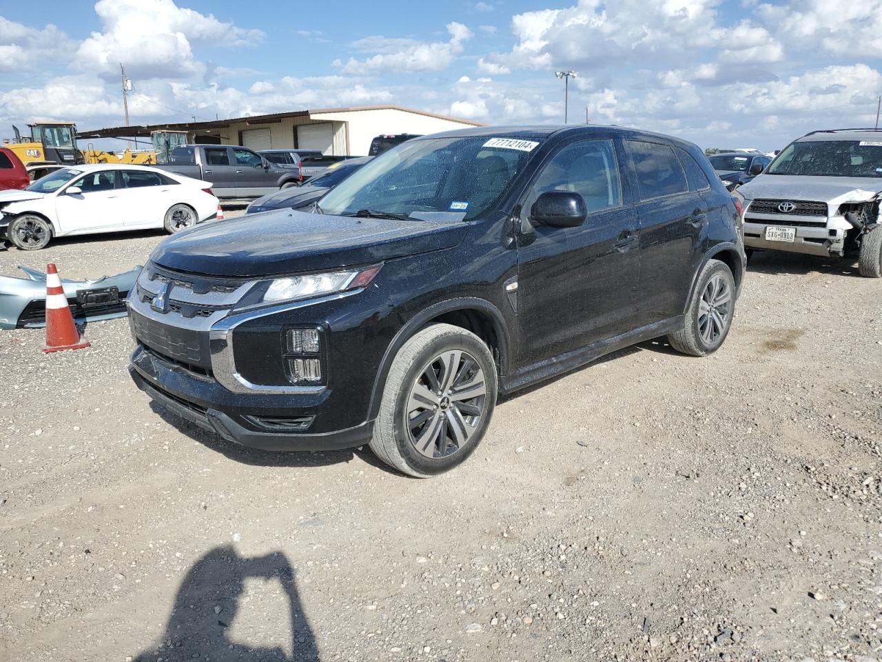 2020 Mitsubishi Outlander - Image 1