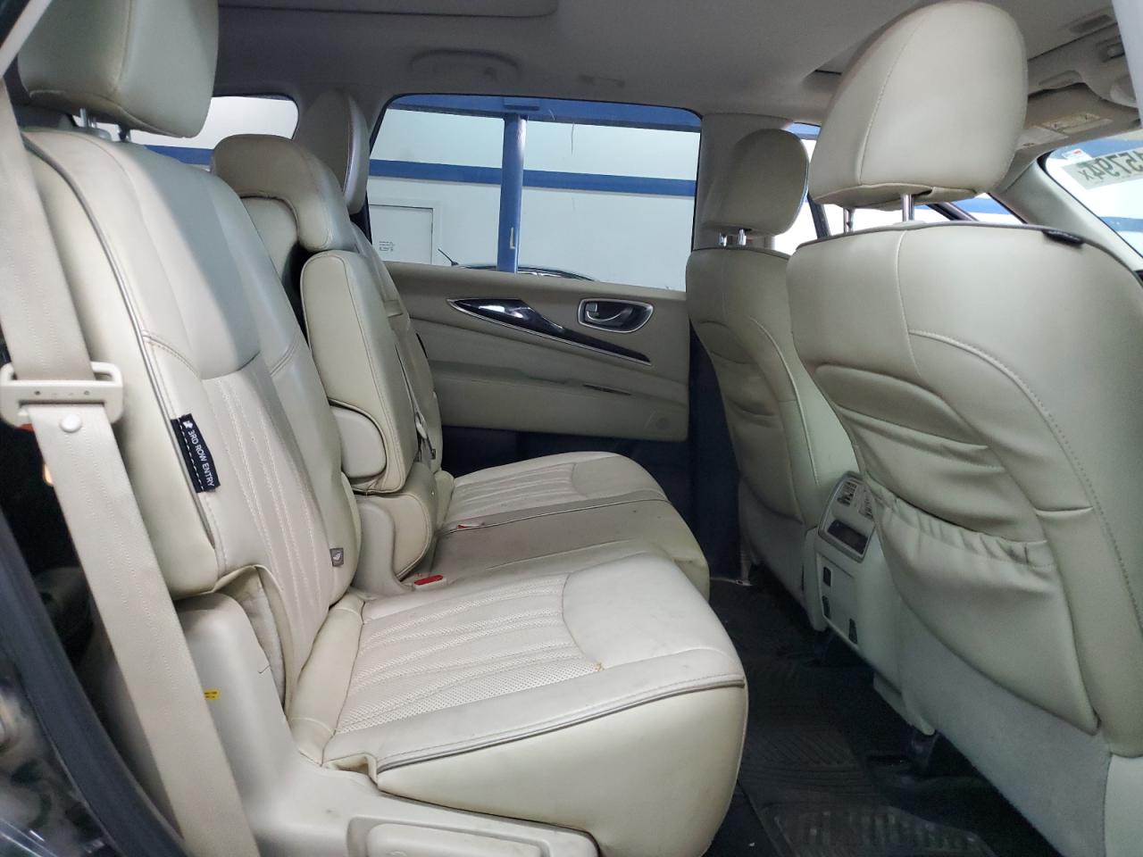2018 Infiniti QX60 - Image 11