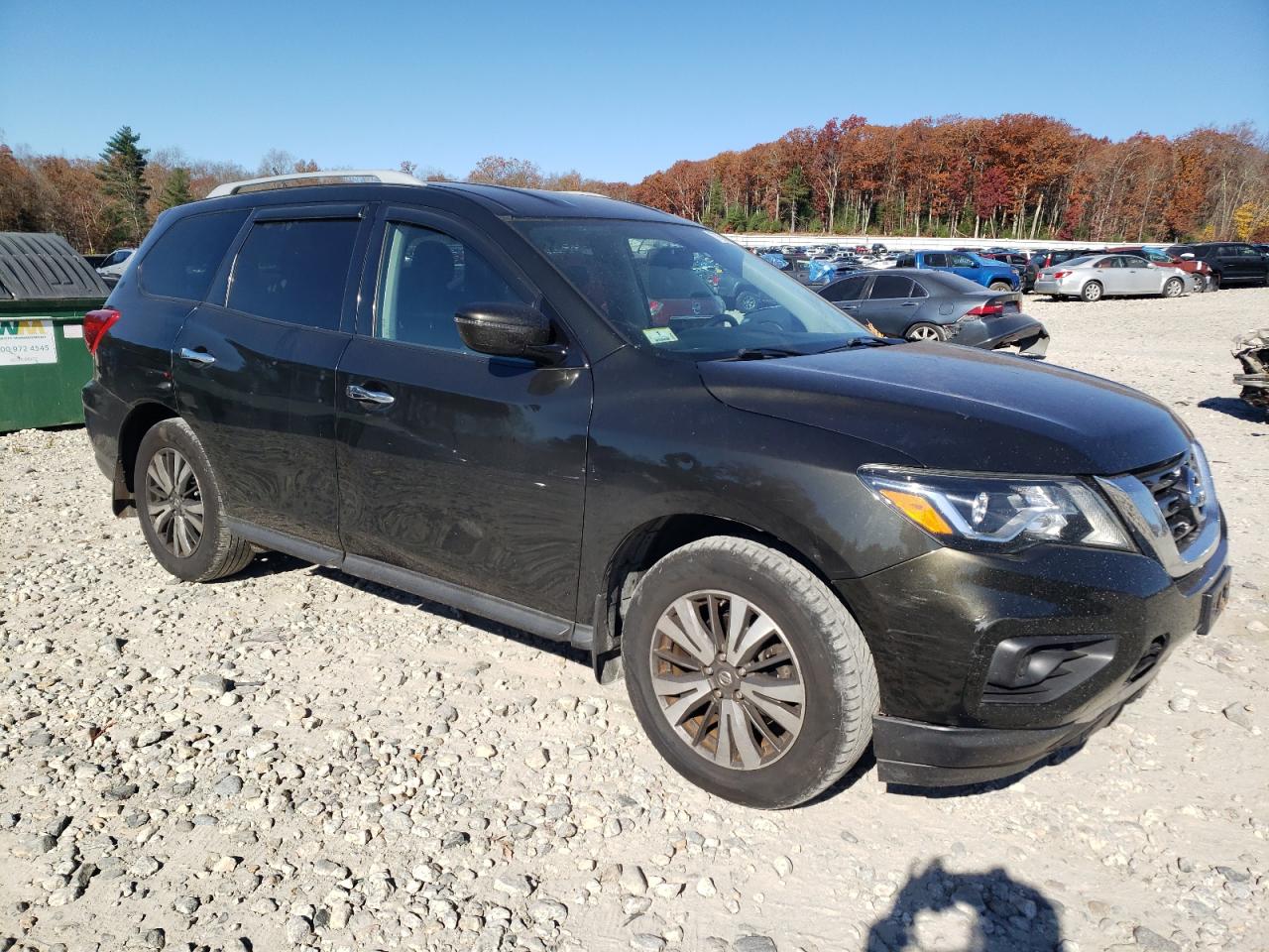 2017 Nissan Pathfinder - Image 4