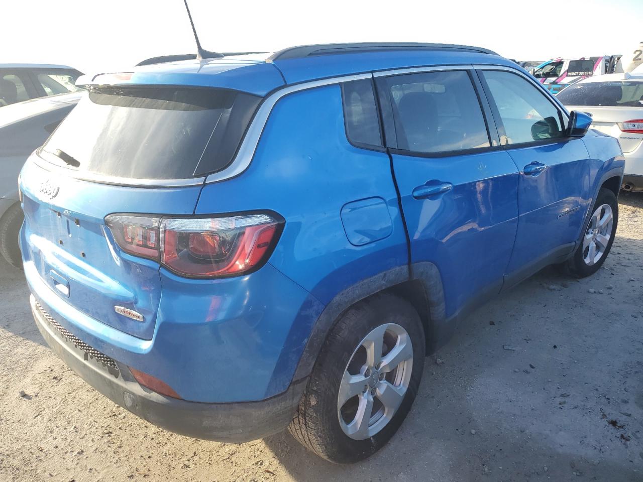 2019 Jeep Compass - Image 3