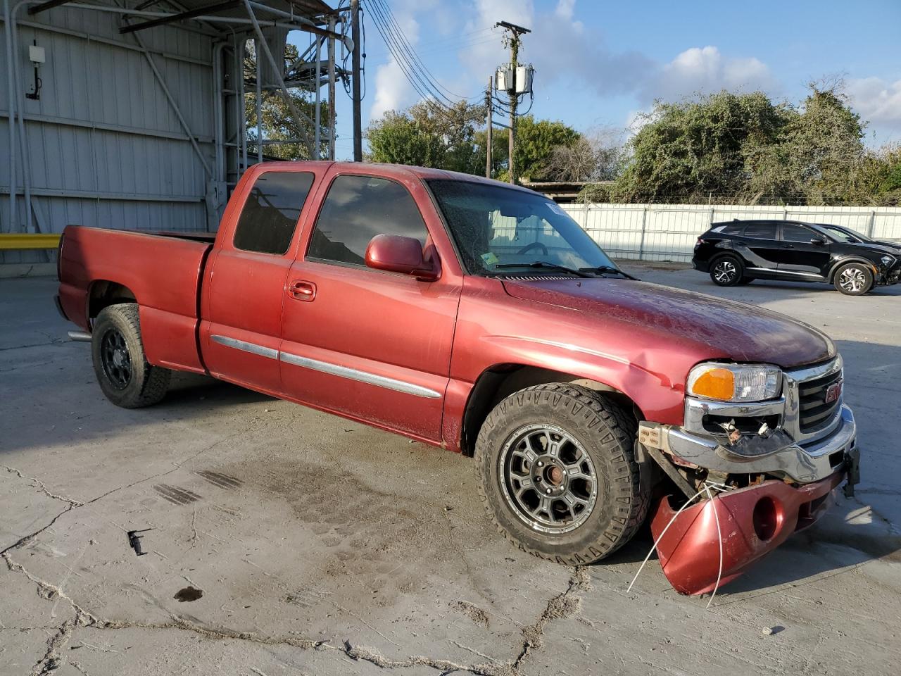 2005 GMC Sierra - Image 4