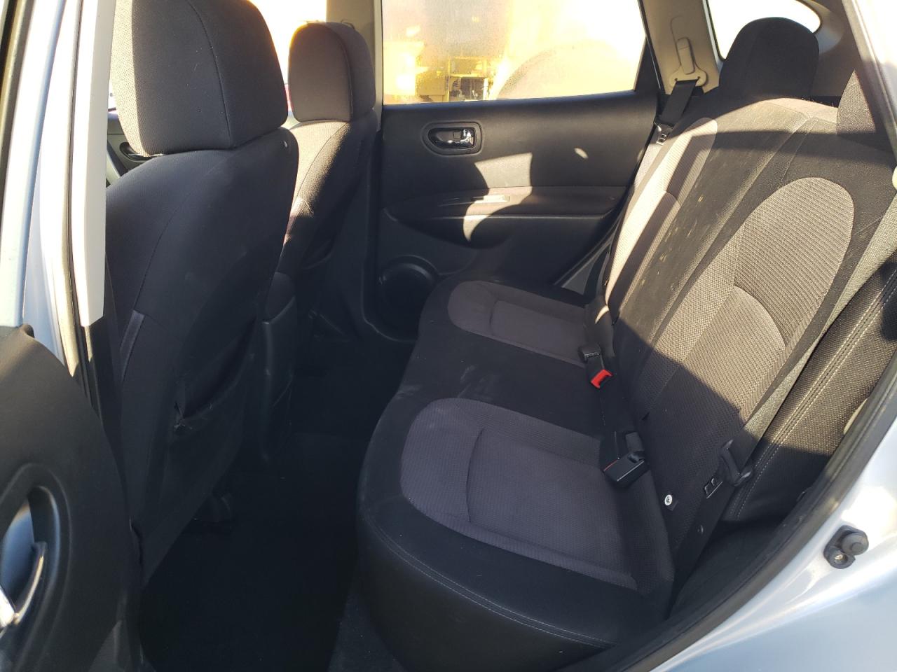 2011 Nissan Rogue - Image 11