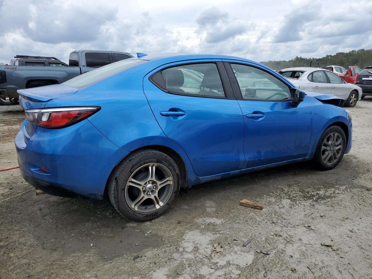 2019 Toyota Yaris - Image 3