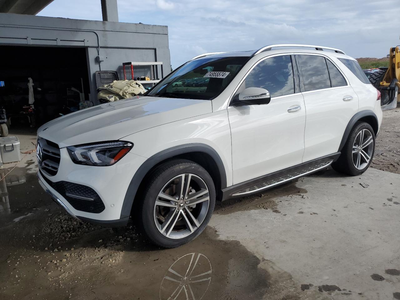 2021 Mercedes-Benz GLE - Image 1
